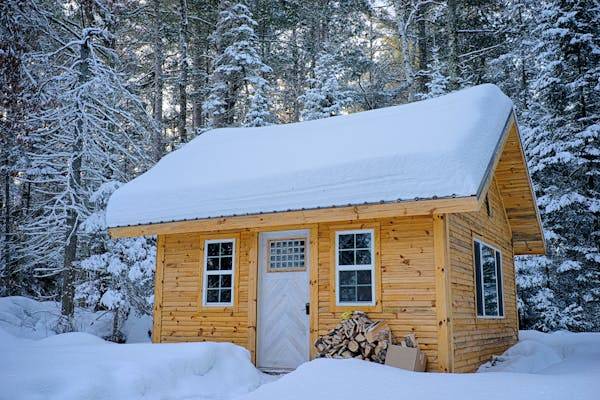 Why Cabin Kits Are Perfect for PEI’s Scenic Charm