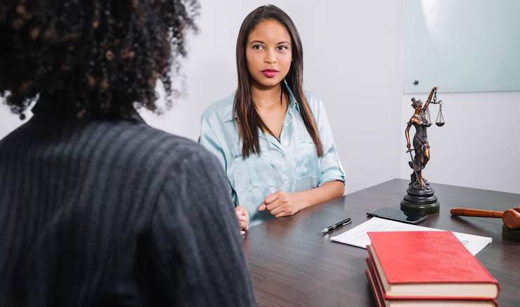 How the Right Divorce Lawyer Can Help You Avoid a Lengthy Court Battle